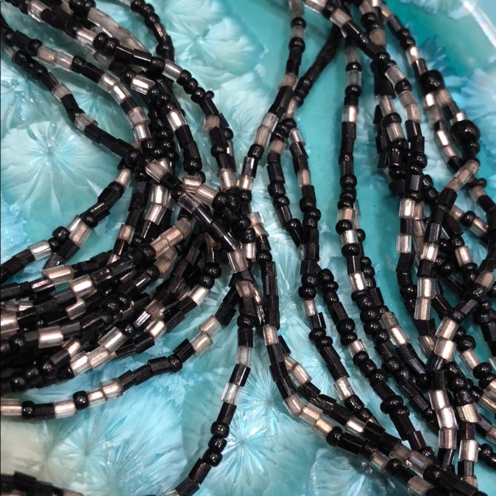 Coldwater Creek Black & Silver Necklace - Picture 3 of 8